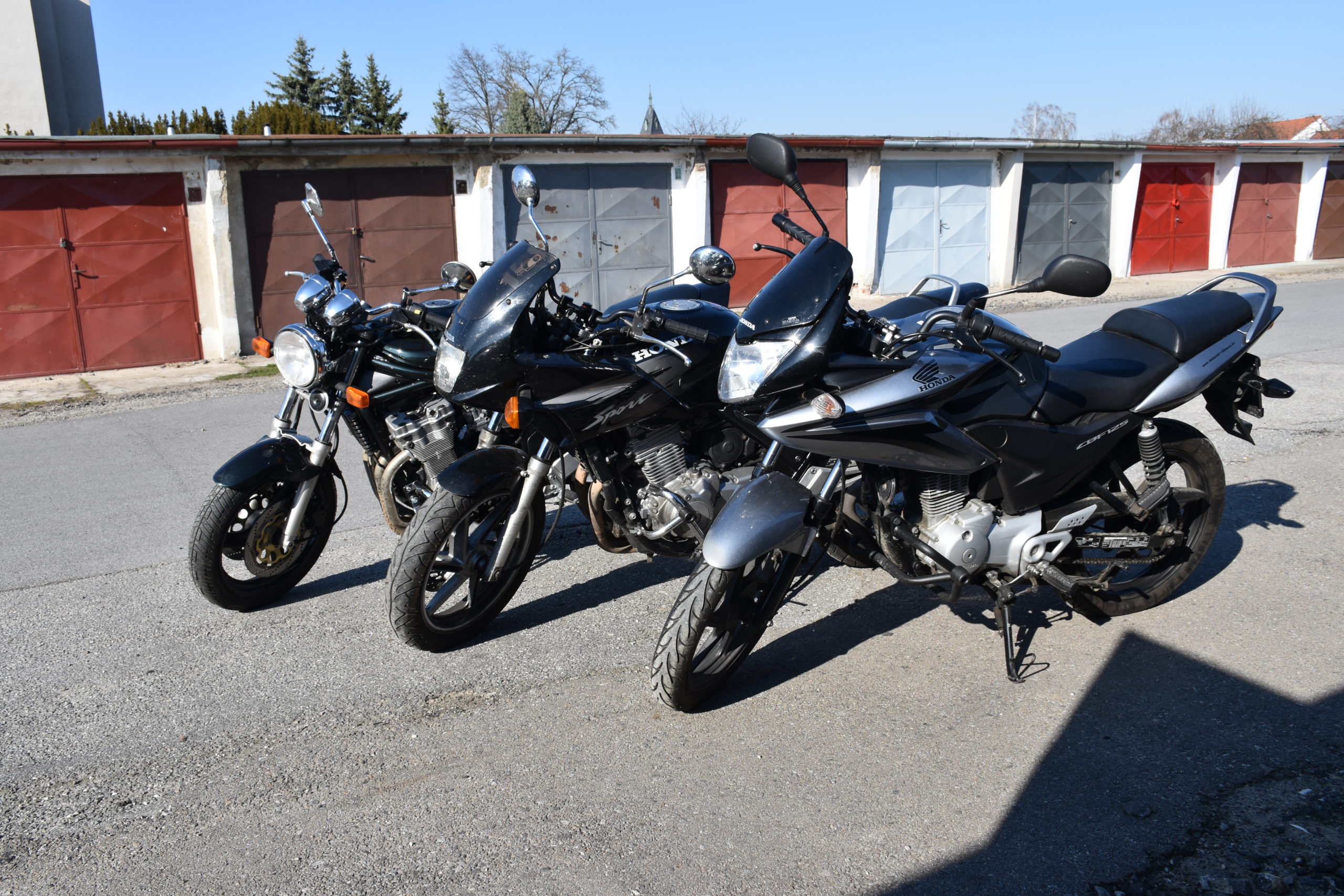 Výukové motocykly Honda a Suzuki